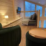 Miilu * Ylläsjärvi